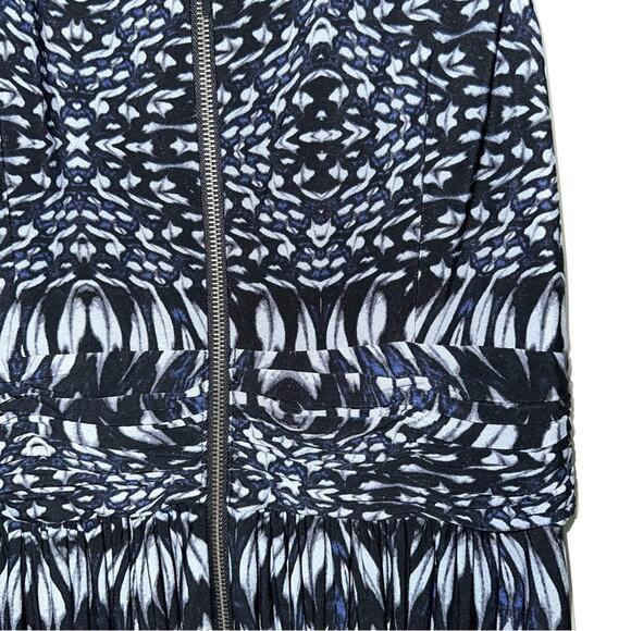 Taylor Abstract Ikat Fit & Flare Dress Size 8 - Picture 9 of 12